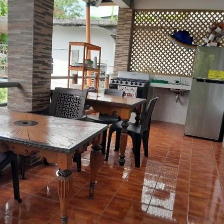 Hotel El Pez Dorado Rio Dulce Town Zewnętrze zdjęcie