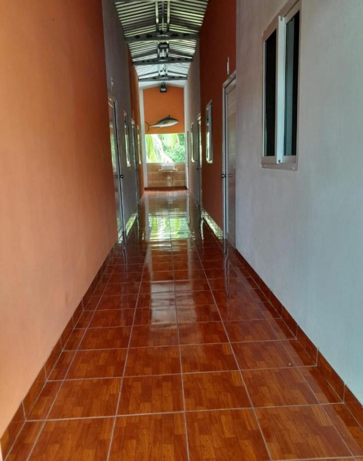 Hotel El Pez Dorado Rio Dulce Town Zewnętrze zdjęcie